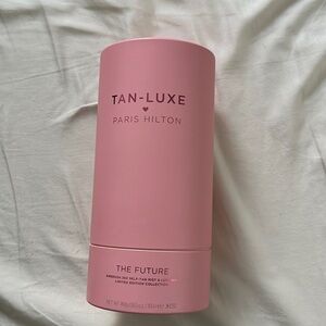 NIB Tan-Luxe Paris Hilton The Future Self Tanner and Mitt